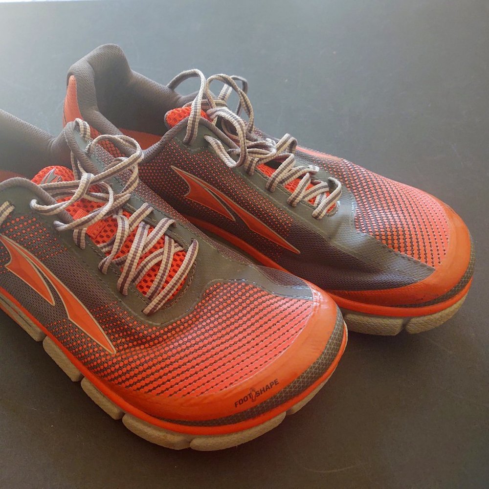 Altra Men's Torin 2.5 Running / Athletic Shoes Size 11 Dark Gray/Orange